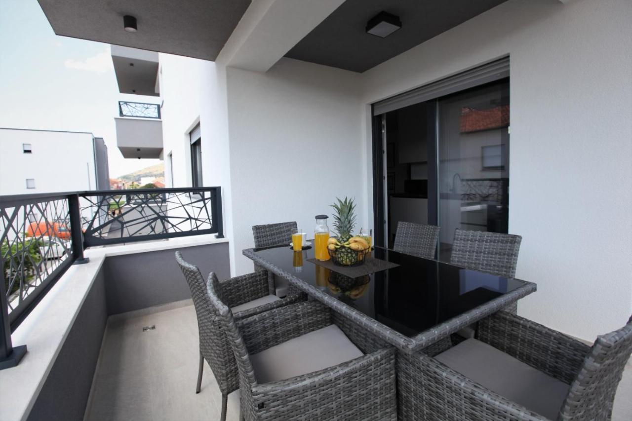 Apartment Sweet Dreams Trogir Exterior foto
